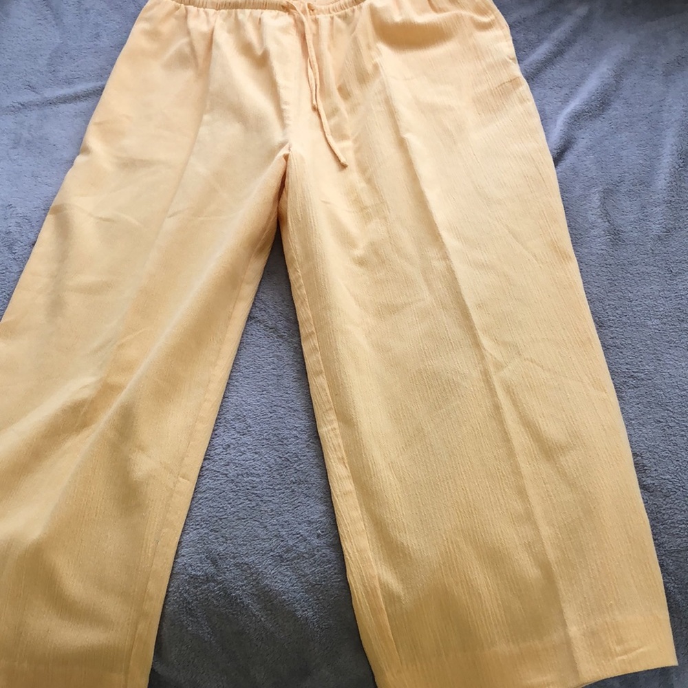 Drapers & Damon’s capris NEW
